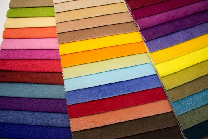 Muestrario de telas de colores
