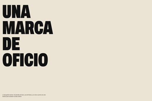 Cartel con un titular en letras negras: una marca de oficio