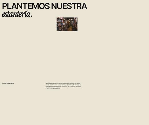Página con el titular «Plantemos nuestra bandera» y una pequeña fotografía de una estantería
