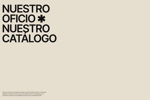 Página con «Nuestro oficio» y «Nuestro catálogo» en letras anchas