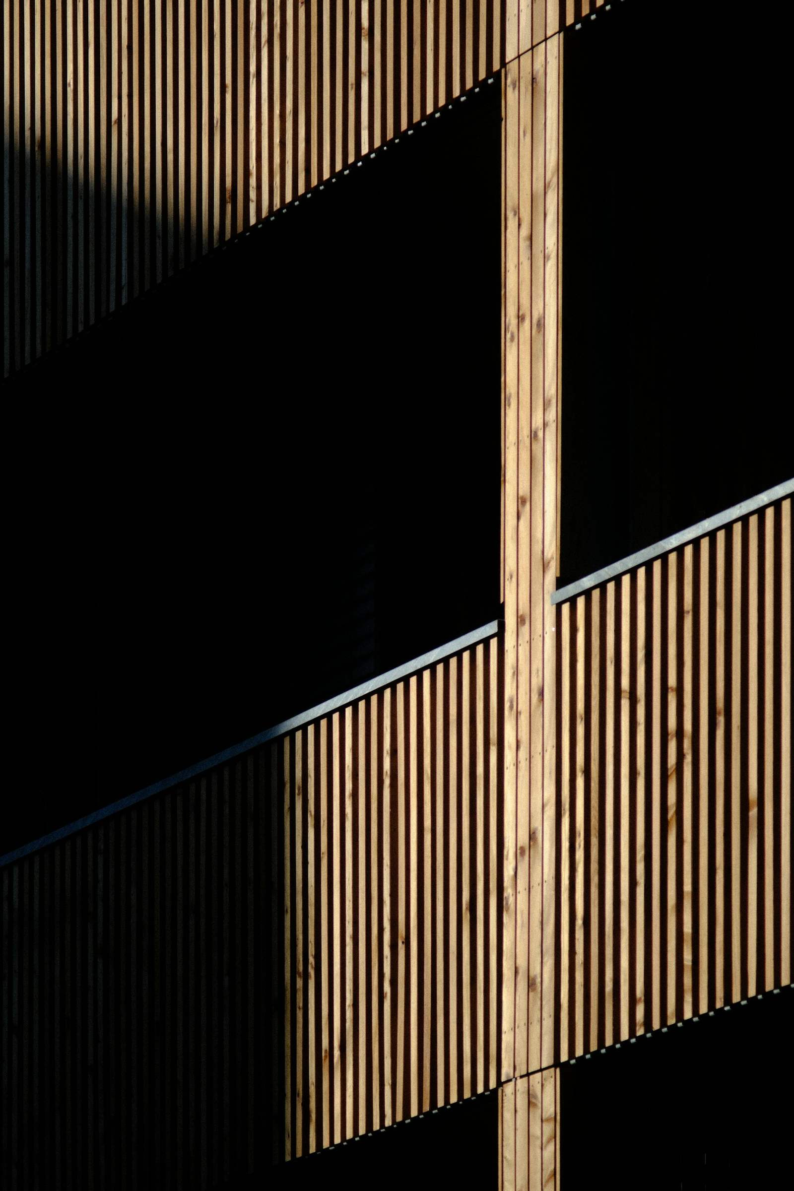 Celosía de madera en una fachada